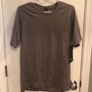 Men's Lululemon Metal Vent Tech Short Sleeve Shirt 2.0 - Gray